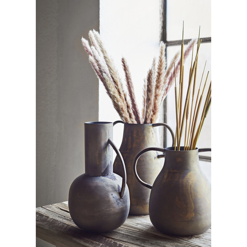 Madam Stoltz-collectie Metalen vaas zwart koper 20 cm - b keuze