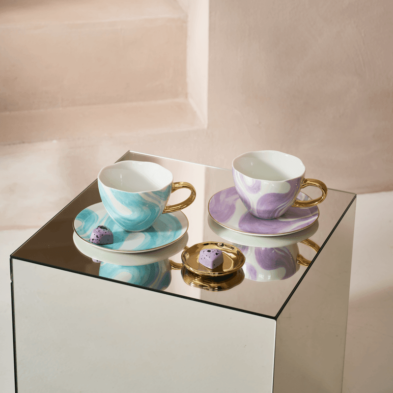Urban Nature Culture-collectie Good Morning Kopje Cappuccino/Tea and bord Valuri Violet, set of 4, in gift pack