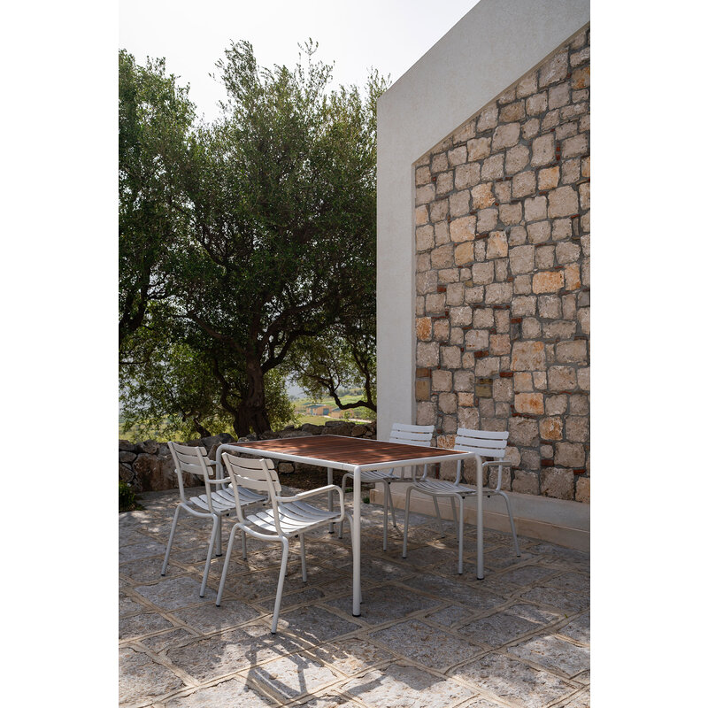 Houe-collectie ALUA tuinstoel met armleuning Muted white
