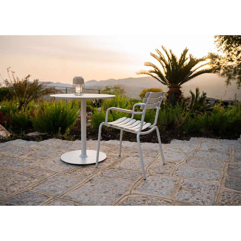 Houe-collectie ALUA tuinstoel met armleuning Muted white