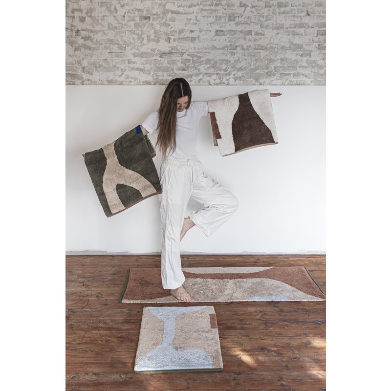 Mette Ditmer-collectie FIGURA vloerkleed, medium Donkere olijf