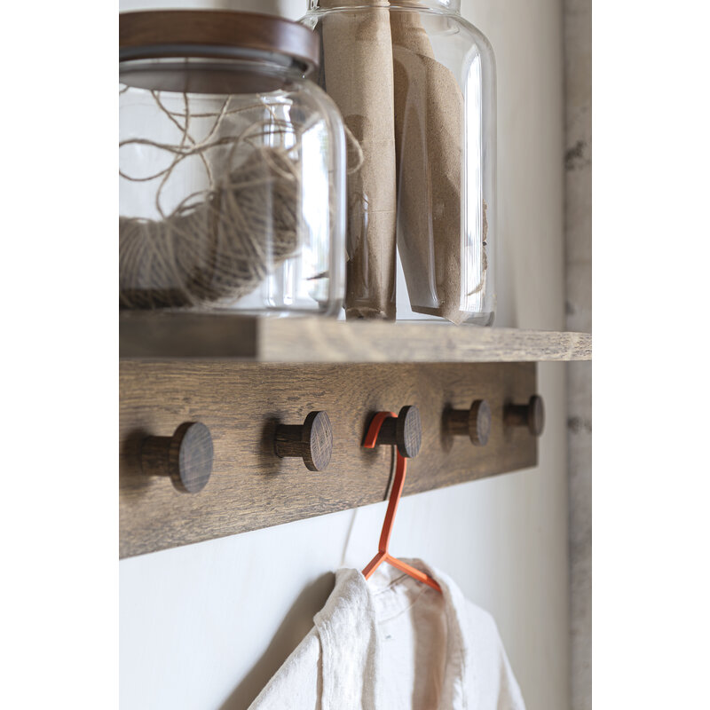 Mette Ditmer-collectie SHOWCASE houten wandrek Donker geolied