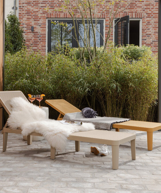 Maak van je tuin een vakantieparadijs met de mooiste WOOOD tuinmeubelen sale