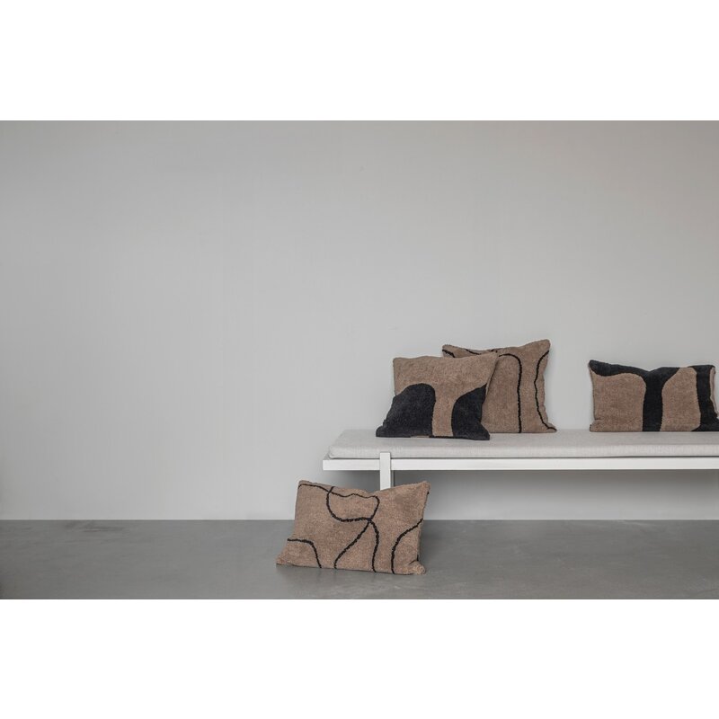 Mette Ditmer-collectie SHADOW tufted cushion cover