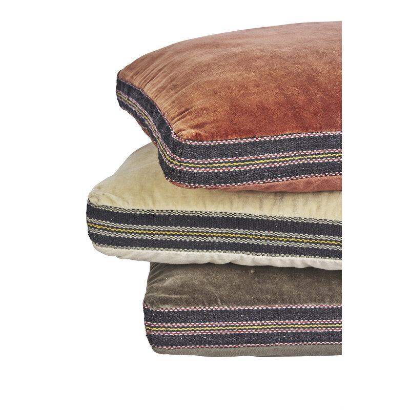 Madam Stoltz-collectie Cotton velvet seating mat Burnt red, black