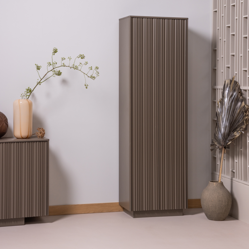 WOOOD-collectie Nova Hoge Opbergkast Grenen Truffel Bruin [Fsc]