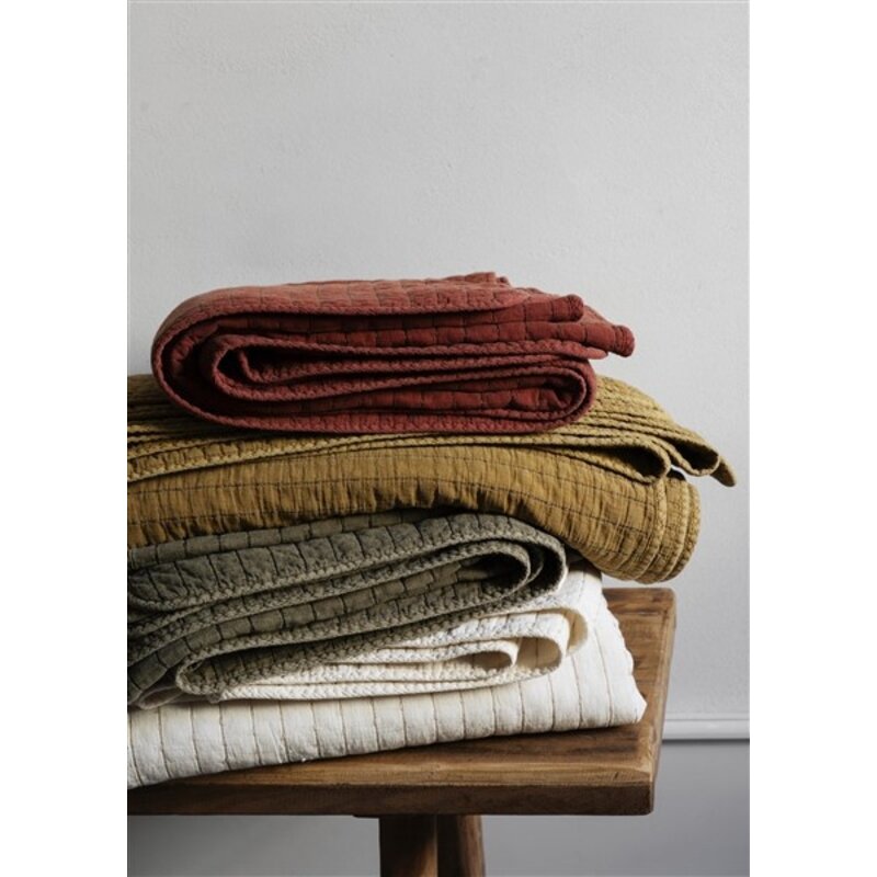 Madam Stoltz-collectie Gewatteerde katoenen plaid Khaki, donkergroen