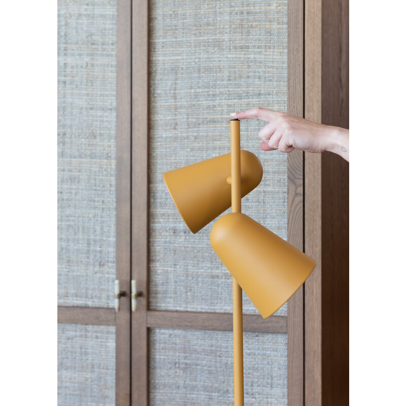 it's about RoMi-collectie Vloerlamp Salamanca 2-kap mosterd