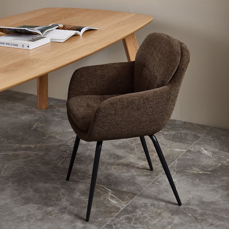 WOOOD RUNA EETKAMERSTOEL CHENILLE WARM BRUIN