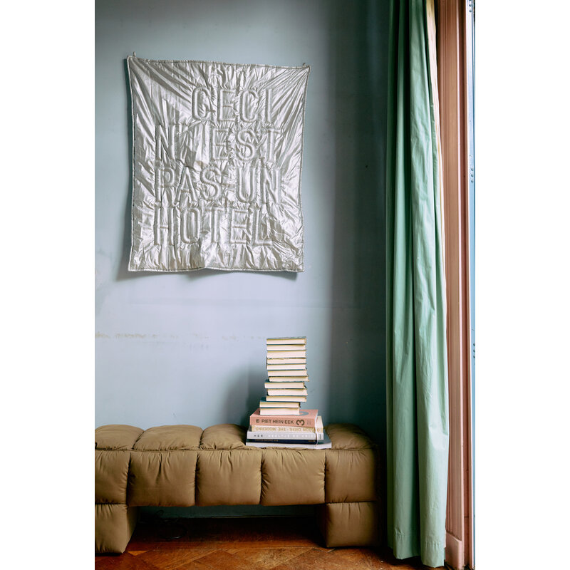 HKLIVING-collectie Wall art 'Ceci n'est pas un hôtel'