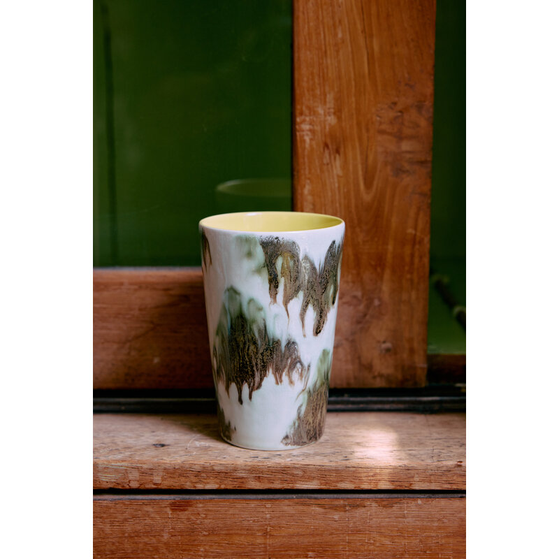 HKLIVING-collectie 70s servies: tirannieke theemok