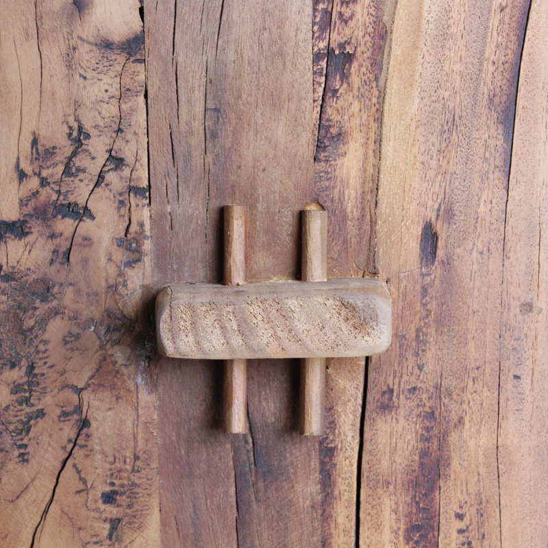 Raw Materials-collectie Farmwood opbergrek - FSC-gerecycled hout - 100x37x180 cm