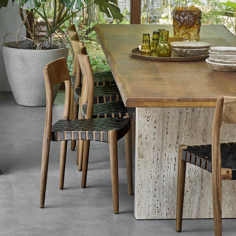 Raw Materials-collectie Freya teak eetkamerstoel met leer - Zwart (set of 2)