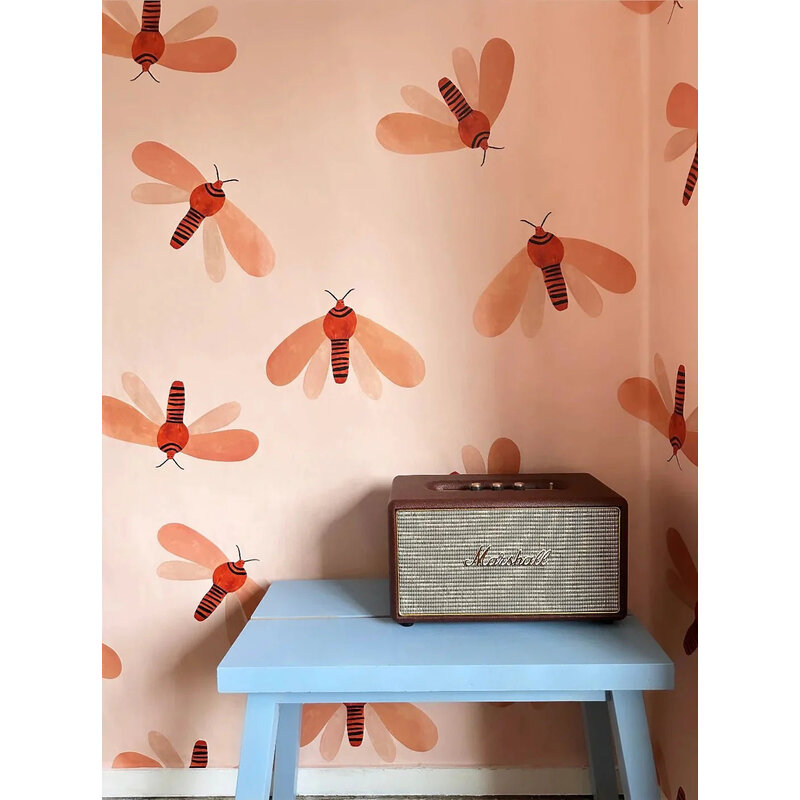 Meet Me at the Wall-collectie Behang Moth Natural - Aniek Bartels