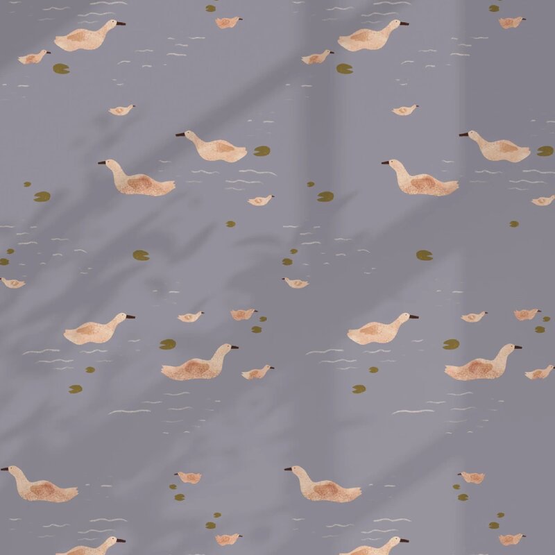 Meet Me at the Wall-collectie Behang  Ducks Smokey Periwinkle - Lotte Dirks