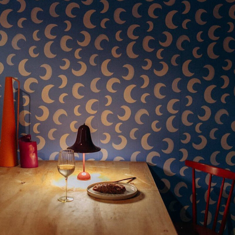 Meet Me at the Wall-collectie Behang Moon Calm - Aniek Bartels