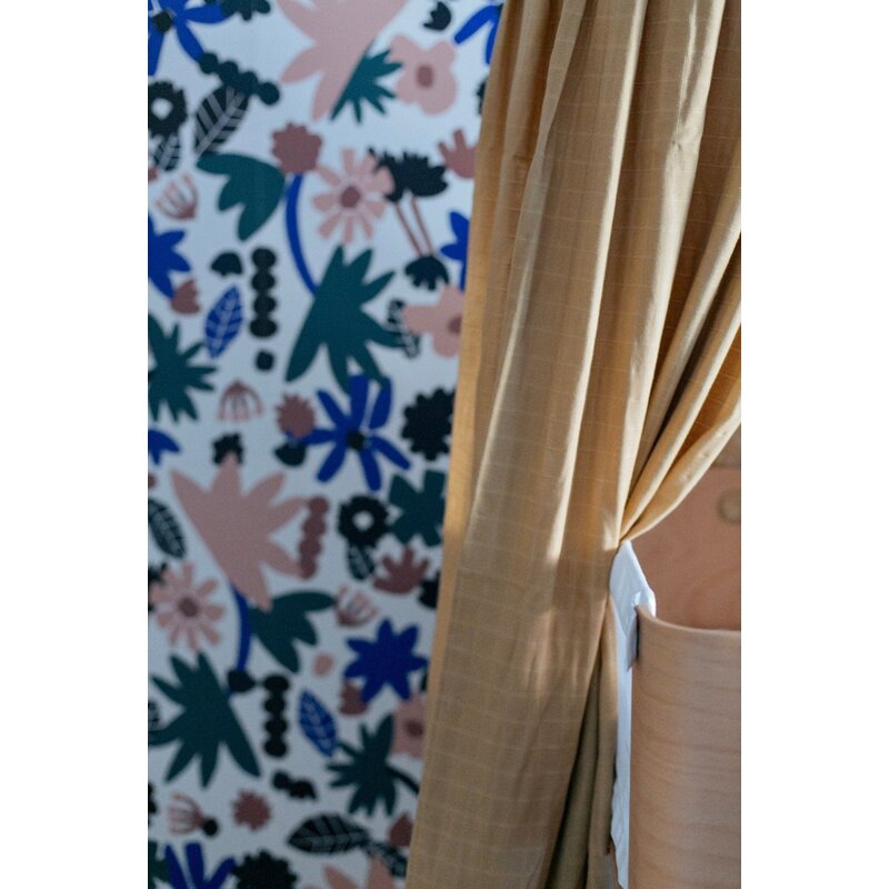 Meet Me at the Wall-collectie Behang  Flowerplay Light - Natural Noord