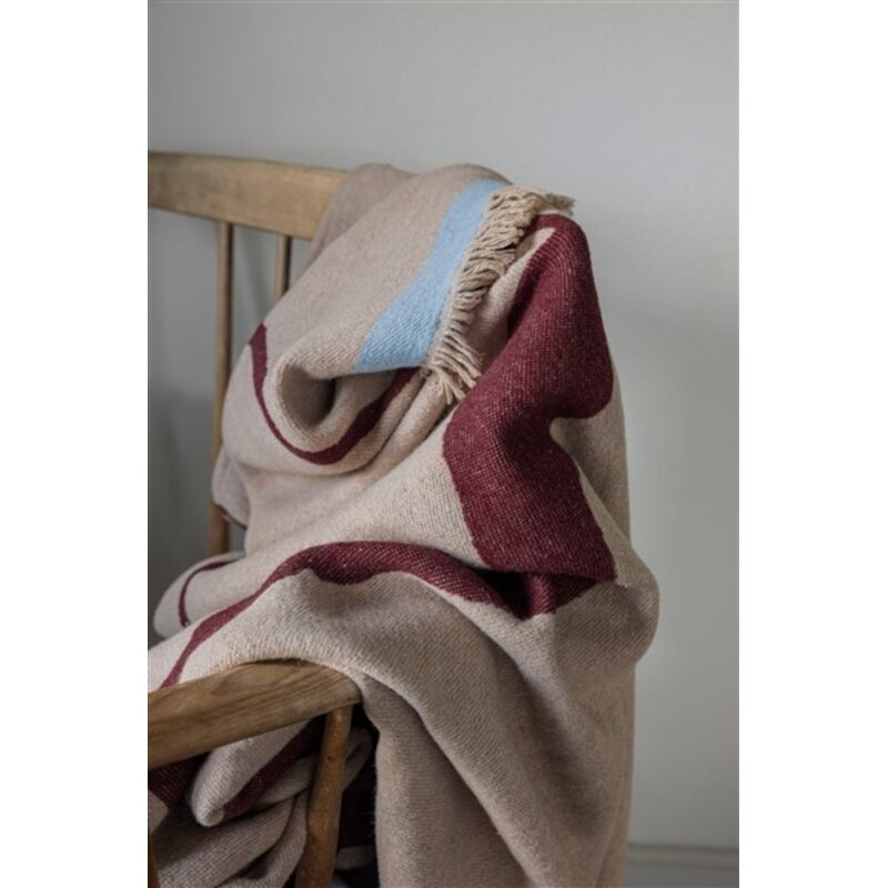 Mette Ditmer-collectie STUDIO throw Wine
