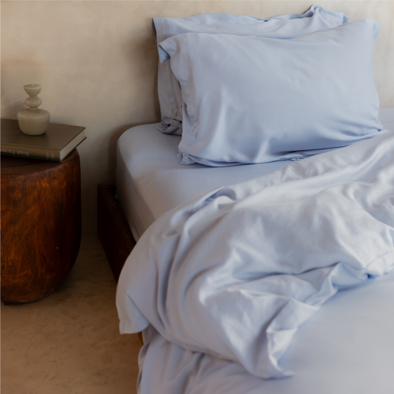 Coco & Cici  Tencel Twill Dekbedovertrek 200 x 220 cm - 2 Persoons Beddengoed - Lichtblauw - Lyocell - Ritssluiting & Extra Zacht - 2 Kussenslopen (60x70)