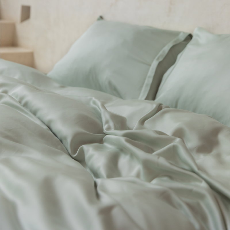 Coco & Cici-collectie  Tencel Sateen Dekbedovertrek 200 x 200 cm - 2 Persoons Beddengoed - Grijs Groen - Lyocell - Hypoallergeen & Extra Zacht - 2 Kussenslopen (60x70)