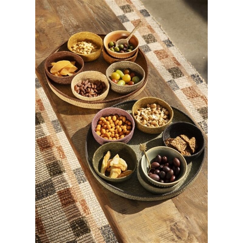 Madam Stoltz-collectie Round seagrass tray Peach, brown