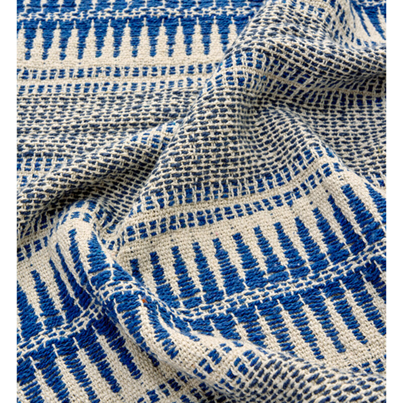 Madam Stoltz-collectie  plaid van gerecycled katoen: blauw gebroken wit grijs