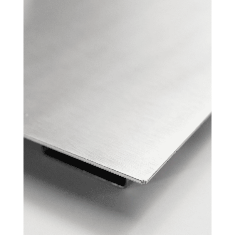 House Doctor-collectie Tafel, HDNema, Geborstelde zilveren afwerking