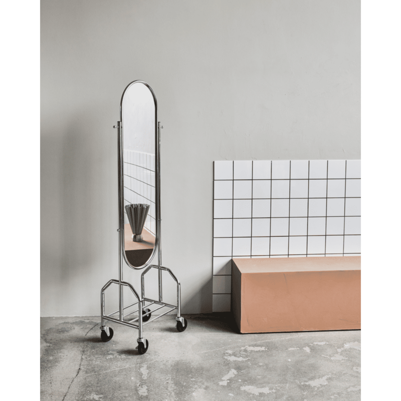 House Doctor-collectie Passpiegel Image Zilver op wieltjes