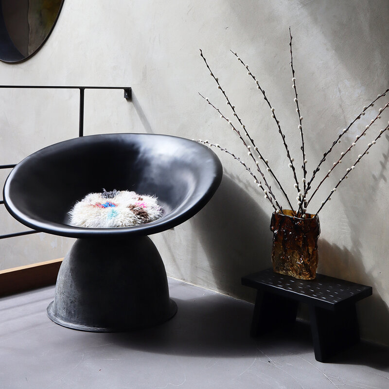 Raw Materials-collectie Mangohouten bijzettafel/kruk zwart - 40x25x20 cm