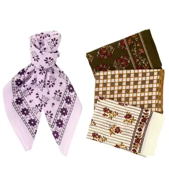 Madam Stoltz Geprinte katoenen sjaal Kaki, lila, ecru, multicolor