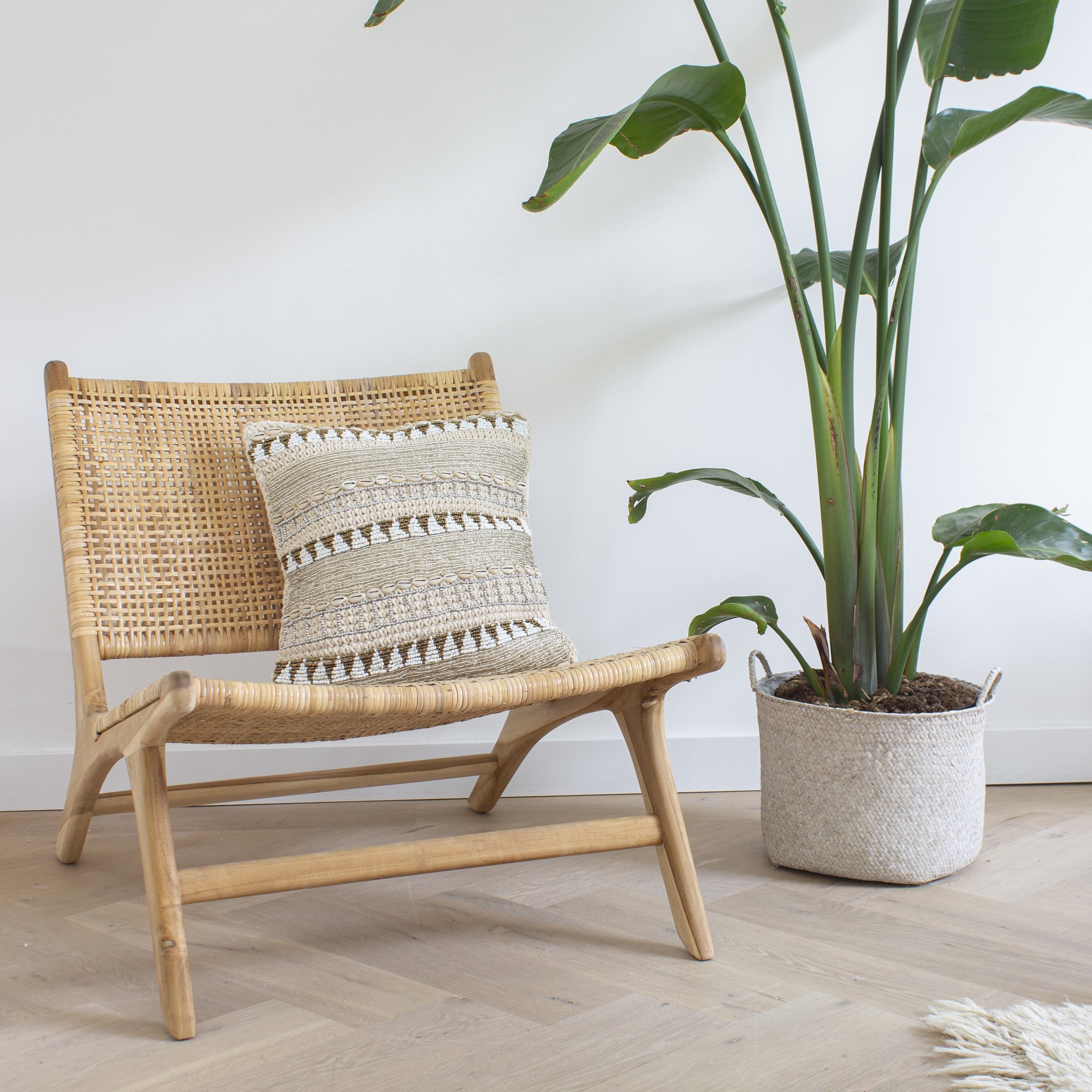 simply pure Lounge chair ROTY handcrafted from teakwood & rattan