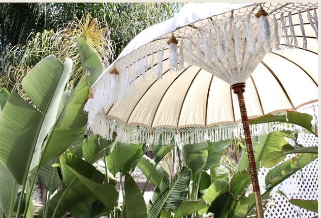 simply pure Handcrafted luxury Bali Boho umbrella ( dia: 2.35 meter) Design UNI CREAM