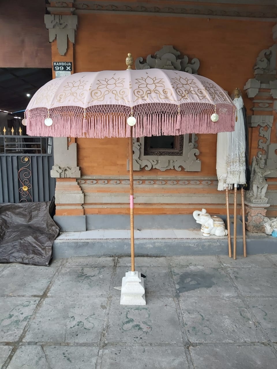 simply pure Handcrafted luxury Bali Boho umbrella ( dia: 2meter) Design LOTO - dusty pink