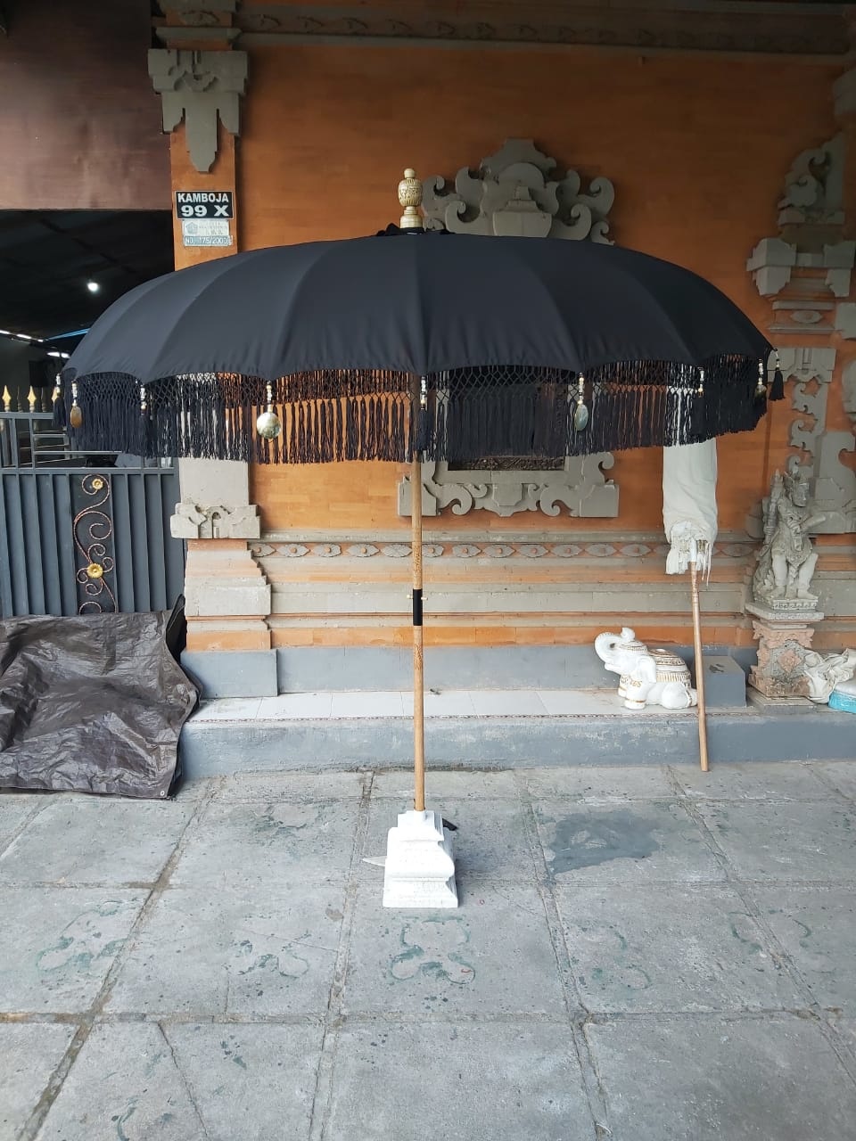 simply pure Handgefertigter Bali Boho Sonnenschirm ( Durchmesser: 2.35 meter) Design UNI SCHWARZ