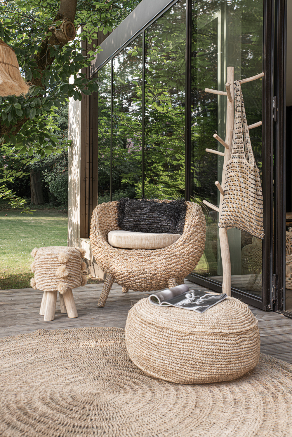 Bazar Bizar De Raffia Pom Pom Stoel - Naturel