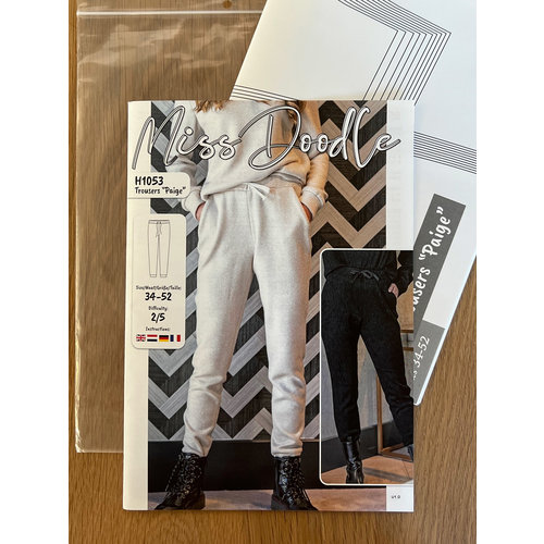 Paper pattern H1053 Trousers Paige paper pattern