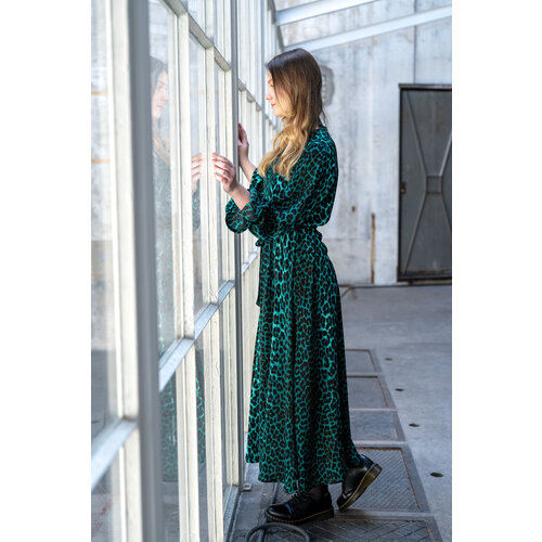 Download/Ebook S1323 Robe Vikki