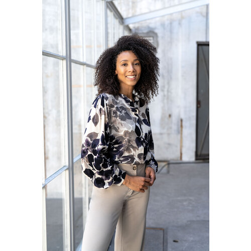 Download/Ebook S1327 Blouse Niketa Download/Ebook S1327 Blouse Niketa