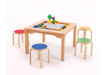  Table pour DUPLO avec chaises