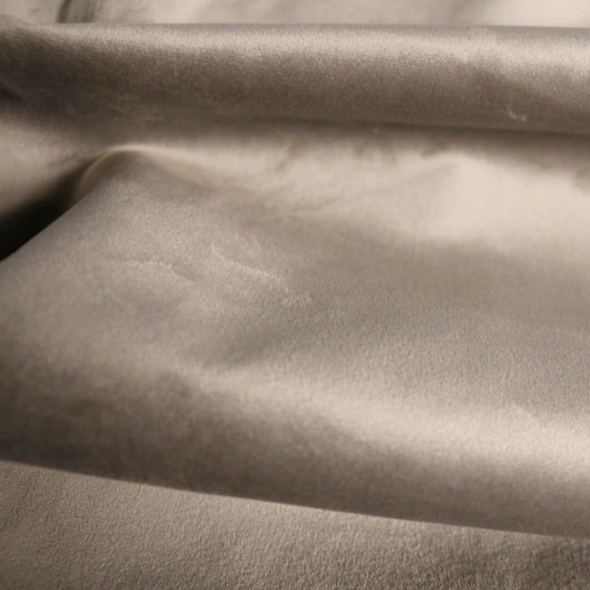 Lux FR 140 - Latte | stofstaal