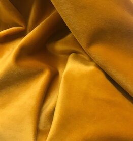 Velvet 145 - Ochre | volle rol