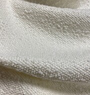 Bouclé 145 - Pearl White | uniek restant van 1,05 meter