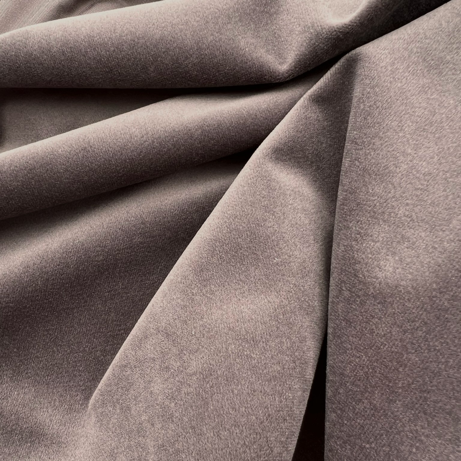 Lush Velvet 300  - Chrome | uniek restant van 10,05 meter
