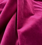 Lush Velvet 300 - Garnet | uniek restant van 9,30 meter