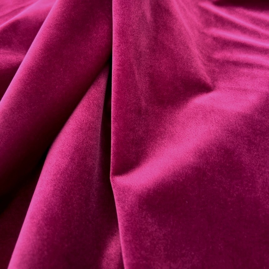 Lush Velvet 300 - Garnet | uniek restant van 9,30 meter
