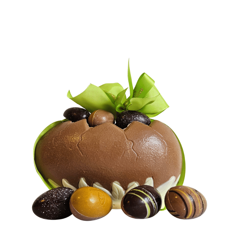 Luxe gebroken paasei - gevuld met bonbon paaseitjes - chocolade Pasen