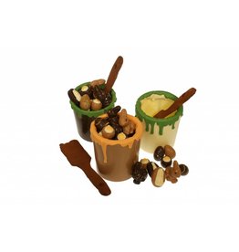 Verfpotje met Paas bonbons