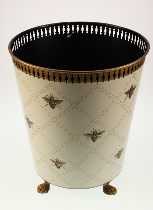 Trash Can Creme with Bees