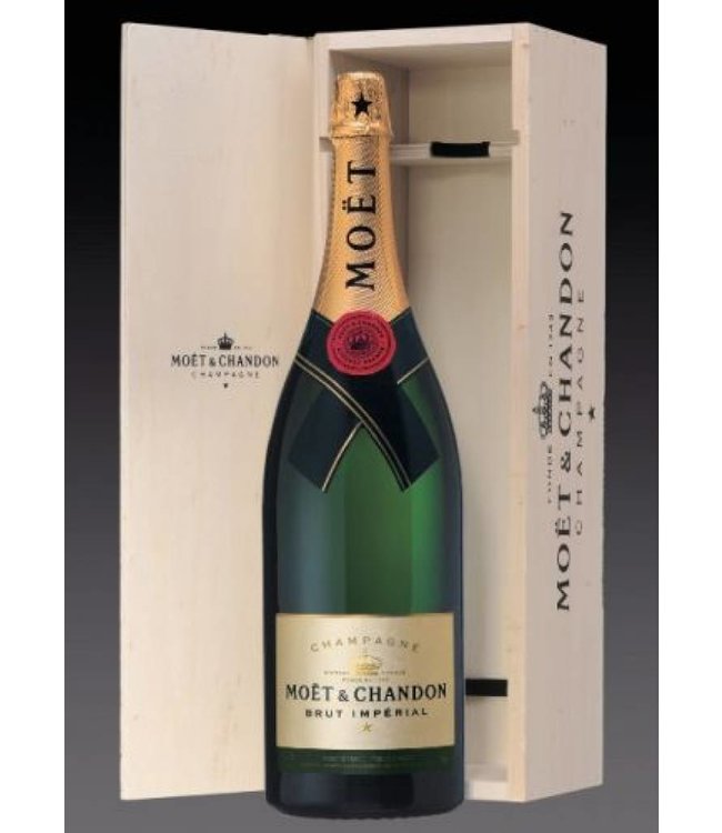 Moet & Chandon Moet & Chandon Champagnr Brut Jeroboam - Luxurious