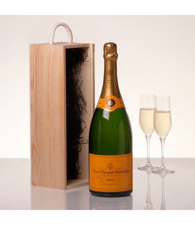 Veuve Clicqout Champagne Brut Jéroboam in kist